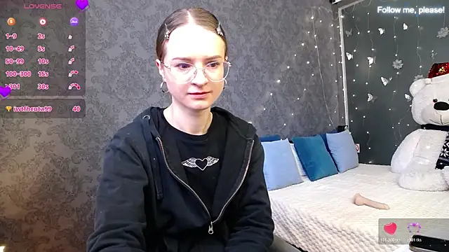 KateJonson online show from January 18, 2026, 10:18 am