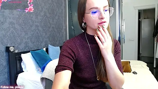 KateJonson online show from September 19, 2025, 7:12 am