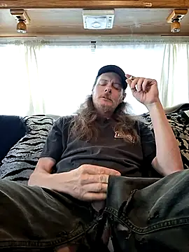 Snapshot of truckerlove69 chatting on June 5, 2026, 3:40 pm truckerlove69 online show from June 5, 2026, 3:40 pm