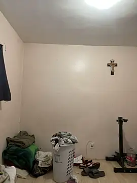 imyogi23 online show from March 18, 2025, 3:33 pm