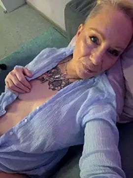 Jan ina online show from November 25, 2025, 6:36 am