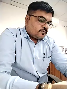 Desi Londa 143 online show from November 12, 2025, 6:28 am