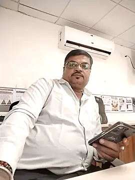 Desi Londa 143 online show from September 25, 2025, 4:51 am