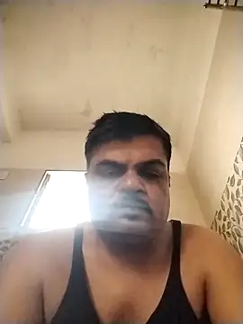 Snapshot of Desi_Londa_143 chatting on May 6, 2026, 1:53 am Desi Londa 143 online show from May 6, 2026, 1:53 am