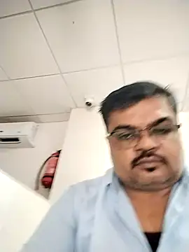 Snapshot of Desi_Londa_143 chatting on March 20, 2026, 11:11 am Desi Londa 143 online show from March 20, 2026, 11:11 am