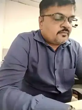 Snapshot of Desi_Londa_143 chatting on March 24, 2026, 8:58 am Desi Londa 143 online show from March 24, 2026, 8:58 am