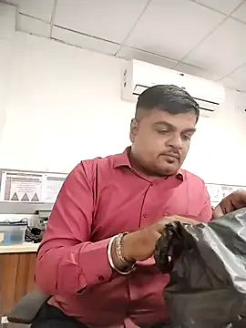 Desi Londa 143 online show from September 17, 2025, 6:48 am