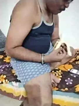 Snapshot of Desi_Londa_143 chatting on May 29, 2026, 4:02 pm Desi Londa 143 online show from May 29, 2026, 4:02 pm