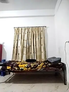 Desi Londa 143 online show from September 19, 2025, 1:09 am