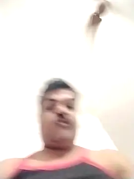 Snapshot of Desi_Londa_143 chatting on March 25, 2026, 1:39 am Desi Londa 143 online show from March 25, 2026, 1:39 am