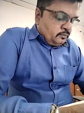 Snapshot of Desi_Londa_143 chatting on April 2, 2026, 5:47 am Desi Londa 143 online show from April 2, 2026, 5:47 am