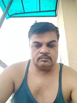 Snapshot of Desi_Londa_143 chatting on May 28, 2026, 1:35 am Desi Londa 143 online show from May 28, 2026, 1:35 am