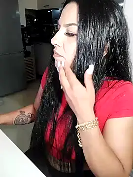 hot-babygirl online show from April 17, 2026, 7:28 pm