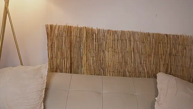 bunnycuteshy online show from April 13, 2026, 12:31 pm