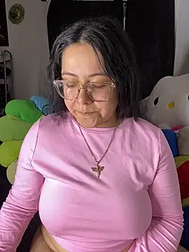 MsConejitaa online show from March 11, 2025, 1:01 pm