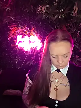 Snapshot of Melissa1994- chatting on March 30, 2026, 10:11 pm Melissa1994- online show from March 30, 2026, 10:11 pm