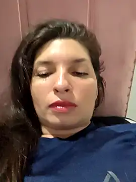 Azahara Amin  online show from April 26, 2026, 6:16 pm