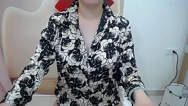 Leiershery online show from October 9, 2025, 1:17 am