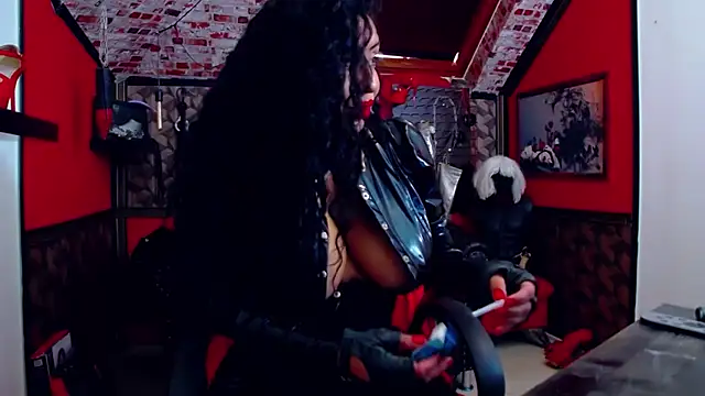 DommeBellatrix online show from September 30, 2025, 8:20 am