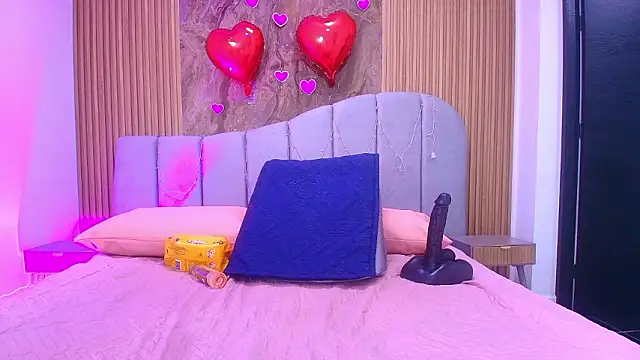 arletmss online show from February 12, 2026, 3:06 am