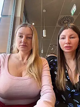 legsLONG online show from February 16, 2026, 6:45 am