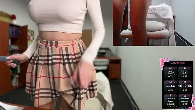 legsLONG online show from February 21, 2025, 5:13 am