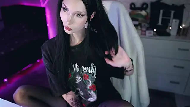  Uindi  online show from December 9, 2024, 7:39 pm