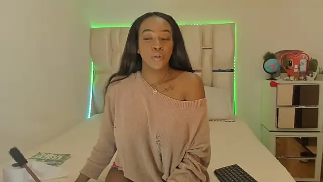 viioolleettaa online show from December 22, 2024, 6:17 am