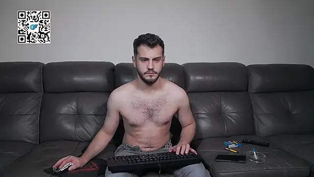 CrazyDom1 online show from April 4, 2026, 10:05 pm