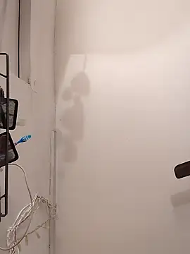  IRRESISTIBLE  online show from March 20, 2025, 8:08 pm