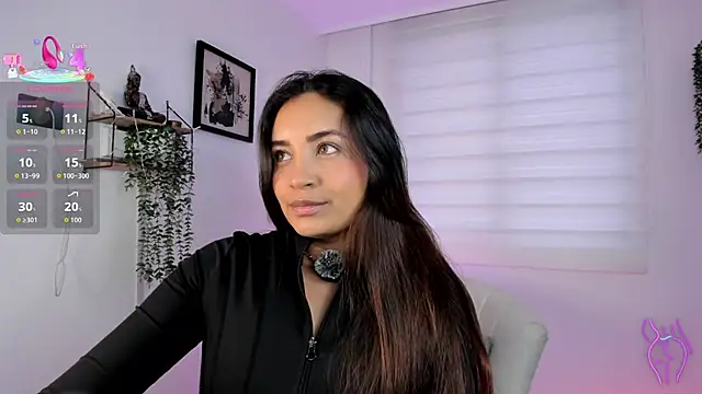 Snapshot of aisha_es chatting on July 9, 2026, 9:25 pm aisha es online show from July 9, 2026, 9:25 pm
