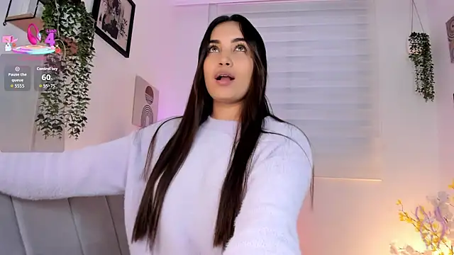 aisha es online show from February 10, 2026, 10:53 pm