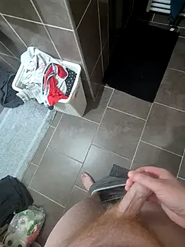 nicoco5757 online show from April 19, 2026, 6:58 am