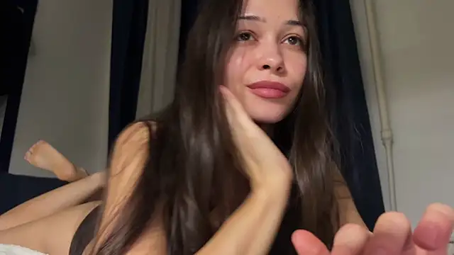 mo1ly online show from June 21, 2026, 10:59 pm