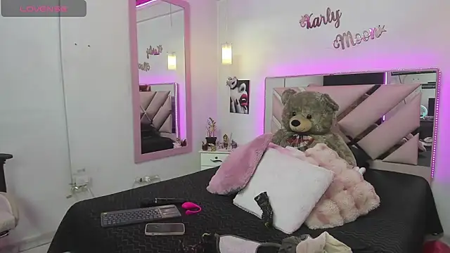 Karly moon online show from September 9, 2025, 9:24 pm