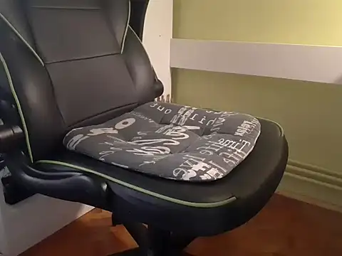 feathersify online show from February 4, 2026, 6:52 am