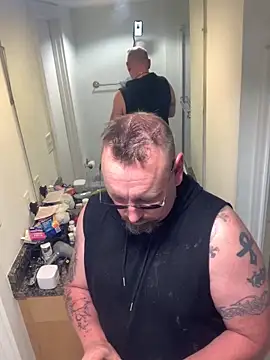 Snapshot of Littledick007007 chatting on May 22, 2026, 12:14 pm Littledick007007 online show from May 22, 2026, 12:14 pm