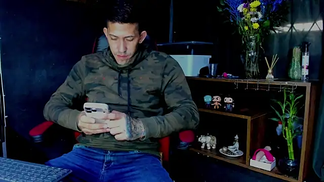 Snapshot of yeckodream chatting on April 19, 2026, 4:24 am yeckodream online show from April 19, 2026, 4:24 am