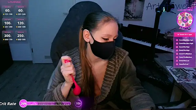 Snapshot of ArtofSweet chatting on October 28, 2025, 8:08 pm ArtofSweet online show from October 28, 2025, 8:08 pm