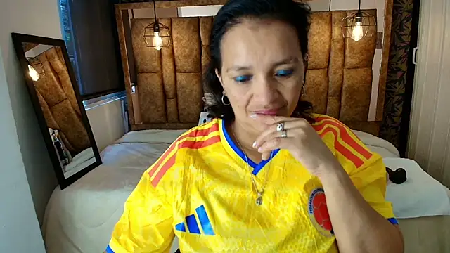 Snapshot of MarilynMiilf_ chatting on July 3, 2026, 8:04 pm MarilynMiilf online show from July 3, 2026, 8:04 pm