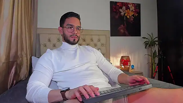 Josseph1  online show from March 11, 2025, 11:15 pm