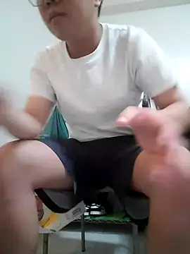 ksshp9502 online show from October 11, 2025, 4:08 pm