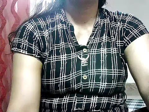 Snapshot of RukminiNew chatting on April 26, 2026, 12:24 pm RukminiNew online show from April 26, 2026, 12:24 pm