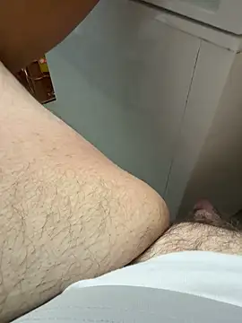 Snapshot of buri232 chatting on November 2, 2025, 10:31 am buri232 online show from November 2, 2025, 10:31 am