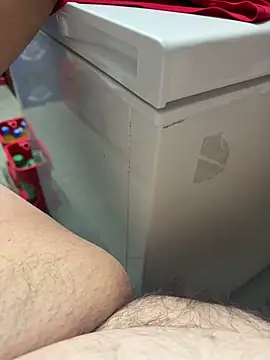 Snapshot of buri232 chatting on November 7, 2025, 1:37 pm buri232 online show from November 7, 2025, 1:37 pm