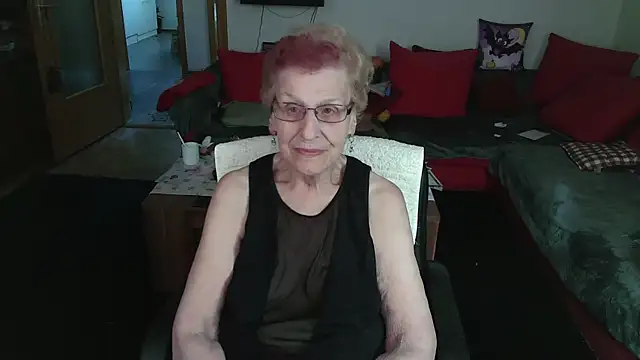 HeisseomaOriginal online show from April 29, 2026, 7:12 am