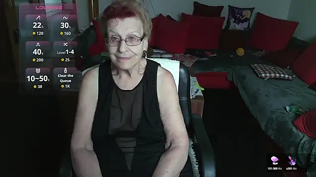 HeisseomaOriginal online show from September 26, 2025, 7:48 am