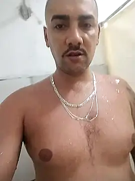 TIAGOPORTEIRO online show from October 8, 2025, 4:36 am