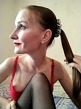 AimeeFair online show from September 24, 2025, 11:50 am