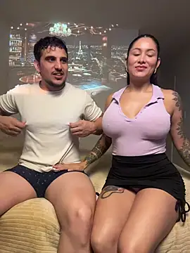 Sexandfire online show from April 4, 2026, 9:43 pm